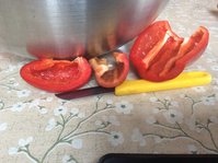 Горос крайний справа